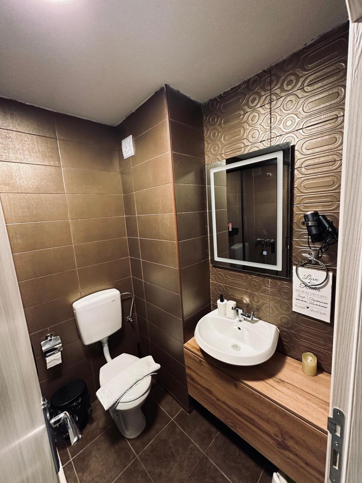 Apartman Viktorija Zabljak  Luaran gambar